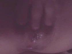 小骚货自慰大叫高潮了