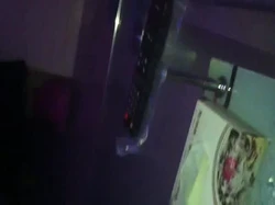 老婆出去买菜，赶紧和小姨子来一发