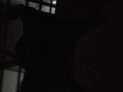晚上楼道偷情