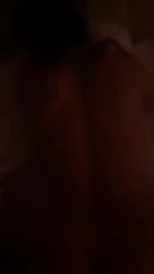 后入少妇肉棒被紧紧地夹着