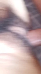 女学生不给拍照，偷干他