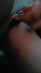 三根牙刷插喷的骚妇