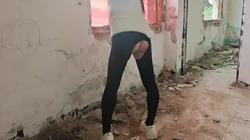 假鸡巴干骚逼带喷水