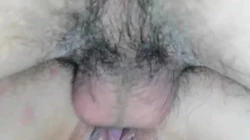 摸着被男单操翻出来的阴唇