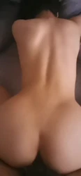 山东无套后入03年学妹丰臀细腰