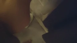 新认识的02年嫩妹身材不错 顶在窗台啪