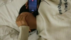 北京小炮友强捂着嘴给男朋友打电话