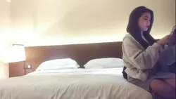 极品幼师露脸做爱，对白搞笑