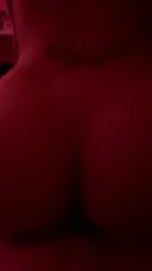 翘臀女生