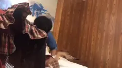 小哥强推可爱的小女友不管你现在愿意不愿意 不小心露脸了