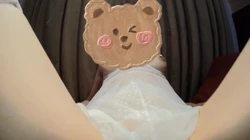 穿着情趣蕾丝内衣自慰