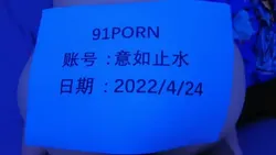 后入丰满大屁股（第二段）射在大屁股上
