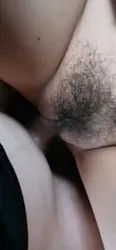 喜欢车震的一线天少妇