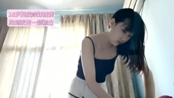 18岁的按摩妹被我 约到家里一顿输出