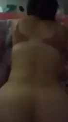 姑娘一直和粑粑玩；