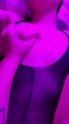 新人带99年老婆认证一下