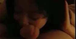露脸女友小心翼翼的口