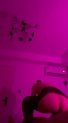 黑丝大屁股熟女