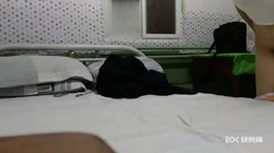 宾馆约草刚毕业的少妇教师，肤白奶嫩逼紧