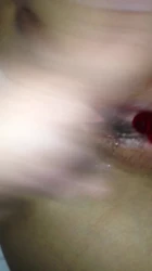 自己拿跳蛋被摳到流白漿的騷貨