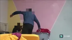 刚结婚没多久就背叛老公女上分开腿被干