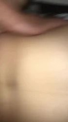 夜晚和空姐老婆公园散步性趣大发，直接在草丛中开日