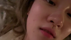 叫声动听的小母狗      视频交流