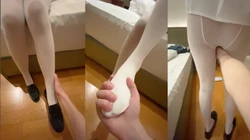 摸白丝是什么感受？硬得很快然后插入调教