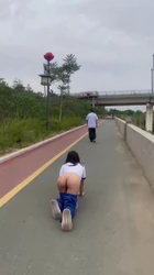 周末带母狗露出  真刺激