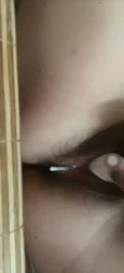 00年骚女自慰出白浆 渴望被肉棒进入