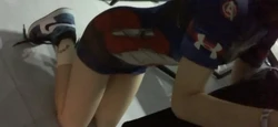 紧身衣包臀 跪地口交 反差小姐姐