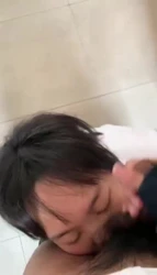 小碧池学校里给我吃鸡