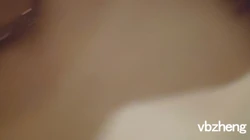 贵在真实。大屁股老婆，刺激。手势认证。申请自拍达人