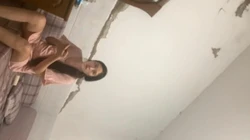 肚子清晰可见，孕妇偷情，家中冒险闯入，第三部