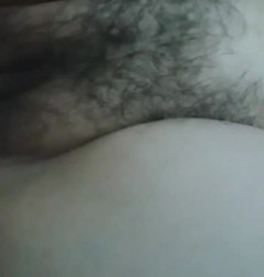 在宿舍和45岁丰满大屁股熟女偷情，胸大屁股肥，逼肥肉厚，操起来太了