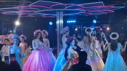夜场操了个良家少妇，全程无交流直接开房干！！