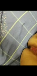 前几年重庆酒吧搭讪少妇舔起来好有味道舔完再无套