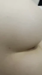 老婆喜欢看着黄片做爱