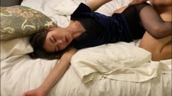 美腿少妇人妻喜欢硬又黑