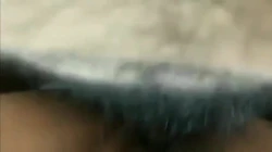 48岁丰满大屁股熟女偷情，胸大屁股肥，性欲非常旺盛，爽的自己揉逼.