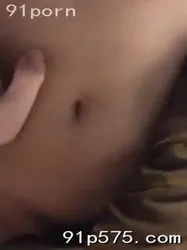 八字奶的女友女上做爱很享受
