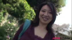 毛茸茸的日本熟女田尻奈穗被狠狠操了一顿