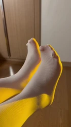 分享娇妻的可爱脚脚