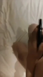 双马尾白丝母狗男朋友半夜打电话查岗而我却在狠狠的干