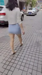 绿帽老公带母狗到宾馆给单男享用