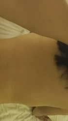 骚逼老婆对3p越来越渴望了