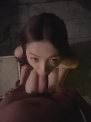 颜值清冷女网红户外全裸口交