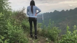 太牛了 在山顶做爱 一览众山小 哪里都是做爱的风景