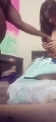 黑人老外操她太深了让肚子都疼了