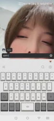 【章哥经典】穿着情趣网袜裸聊自慰，奶子贼大长得也好看，阿黑颜的表情